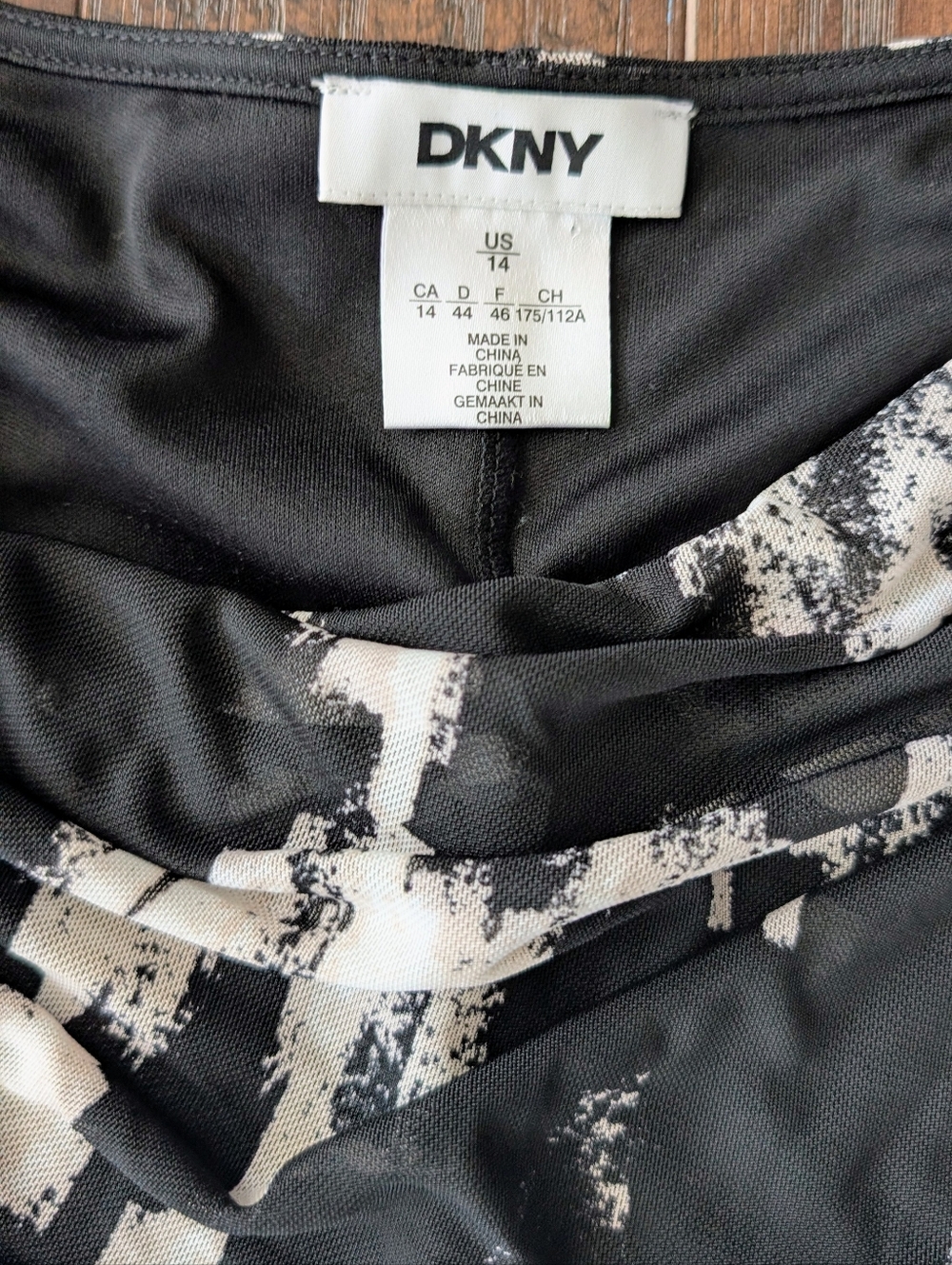 NEW DKNY Sleeveless Black and Cream Abstract Print Mesh Maxi Dress - Picture 14 of 16